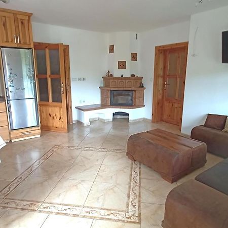 Apartman Srubik Cisovice Luaran gambar